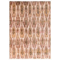 Ikat- Transitional-Teppich aus wiederverwendeter Seide in Beige, Champagner, Rost, Olive, auf Lager