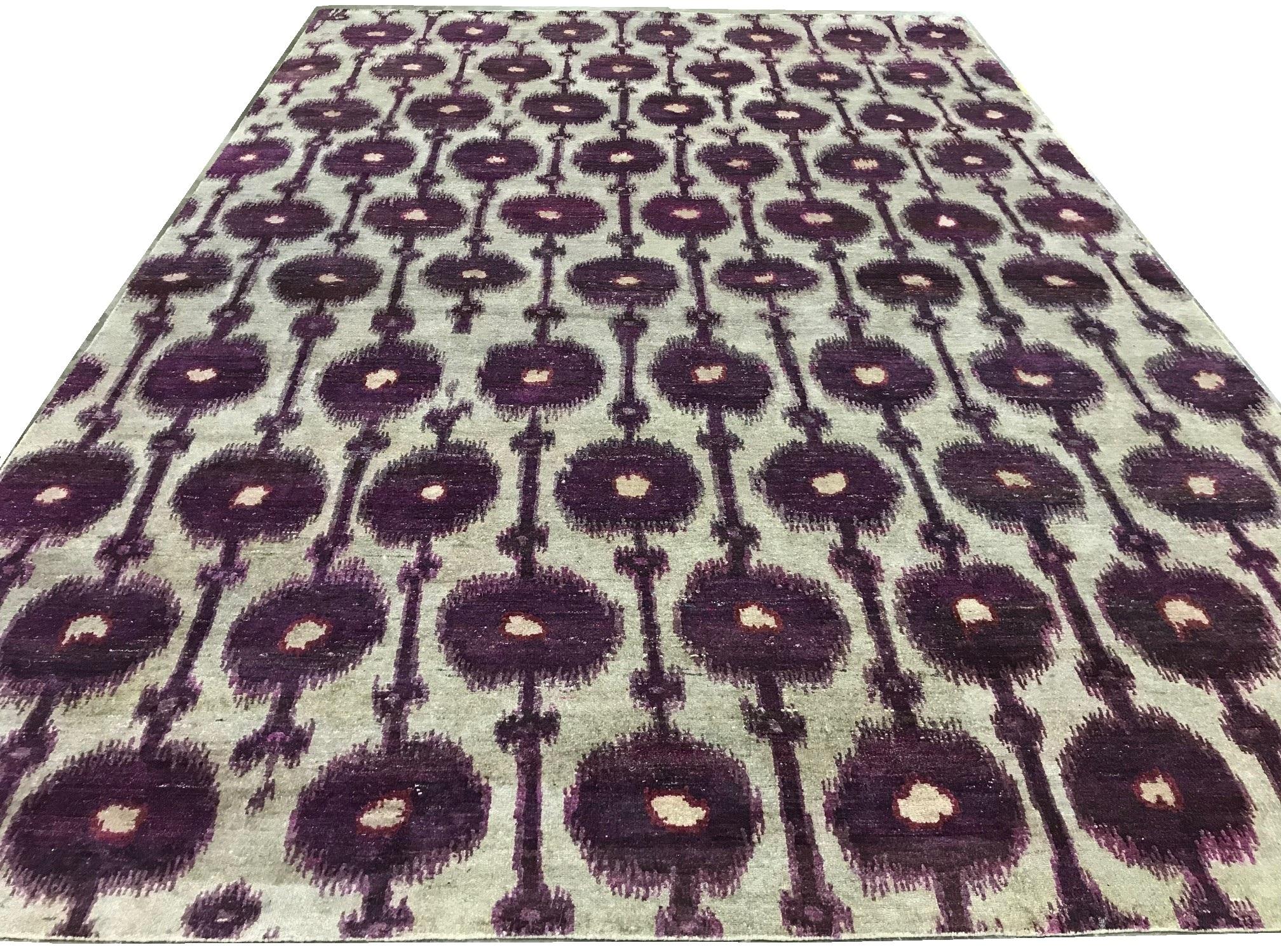 Silver Purple Contemporary Natural Silk Hand-Knotted Rug in Stock For Sale 3