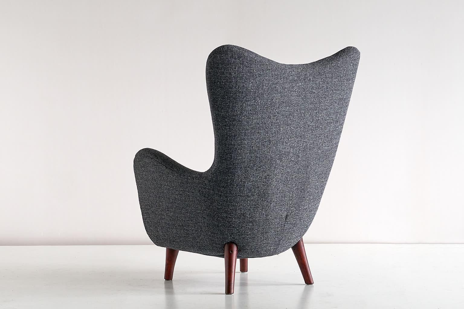 Upholstery Runar Engblom Armchair Designed for Hotel Vaakuna Helsinki, Boman, Finland, 1951