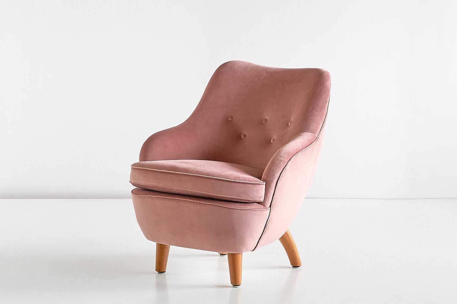 Fabric Runar Engblom Armchair in Pink Velvet and Elm Wood, Hotel Vaakuna, Finland, 1951 For Sale