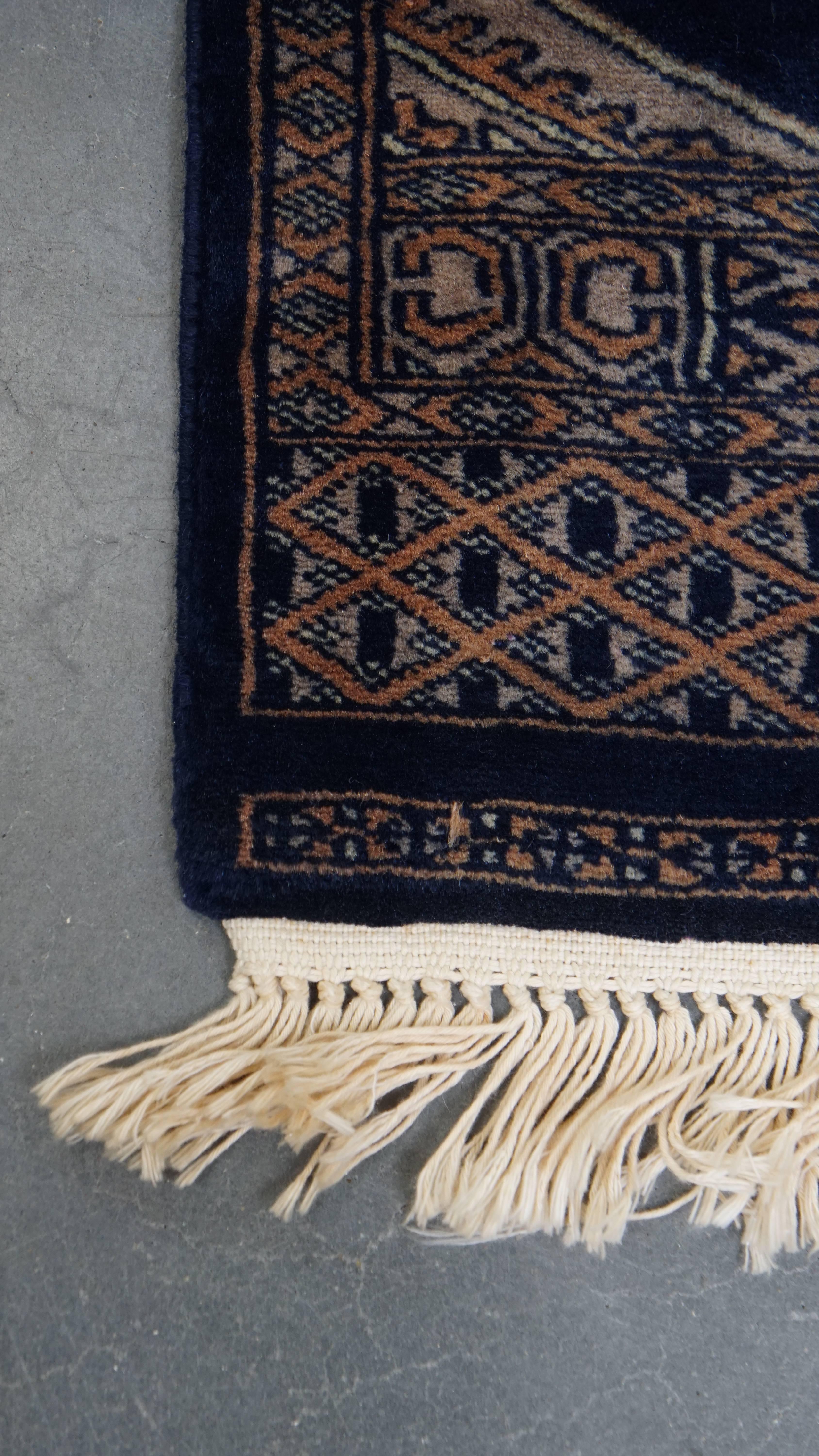 Läufer/Teppich in überwiegend blauen Tönen - 148x40cm (Klassisch-römisch) im Angebot