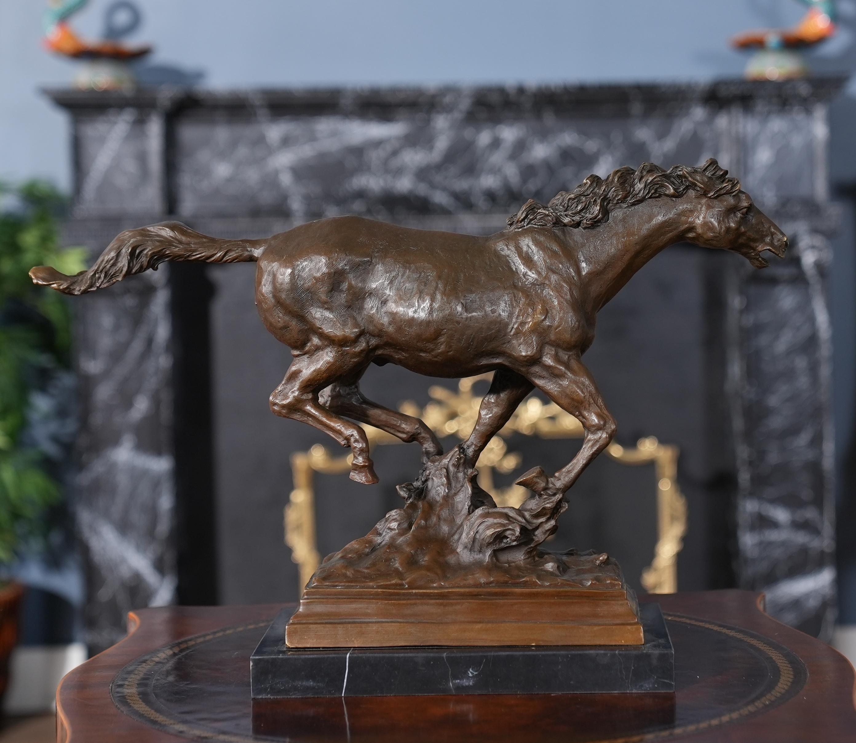 Running Horse on Marble Base For Sale 3