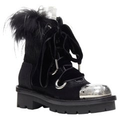 ALEXANDER McQueen, stivale da combattimento vittoriano in cavallino nero con punta in metallo EU36