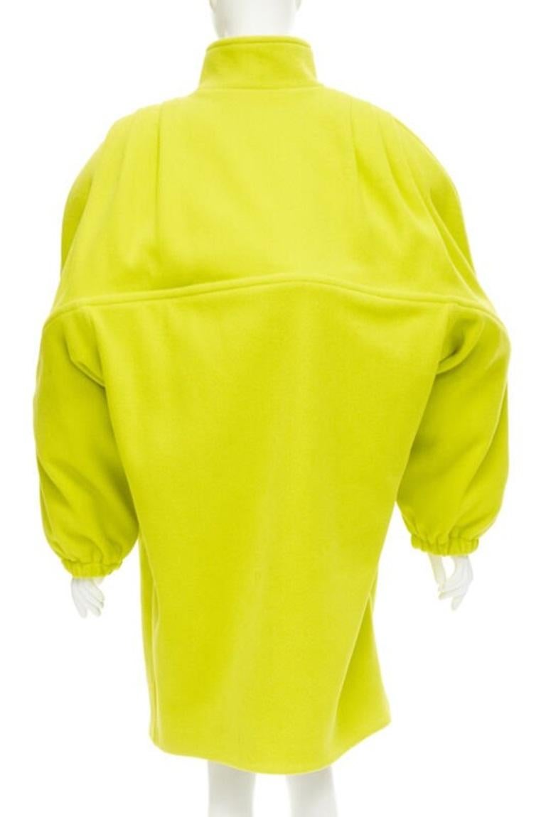 BALENCIAGA 2019 Runway manteau cocon surdimensionné en laine jaune paddée FR34 XS Pour femmes en vente