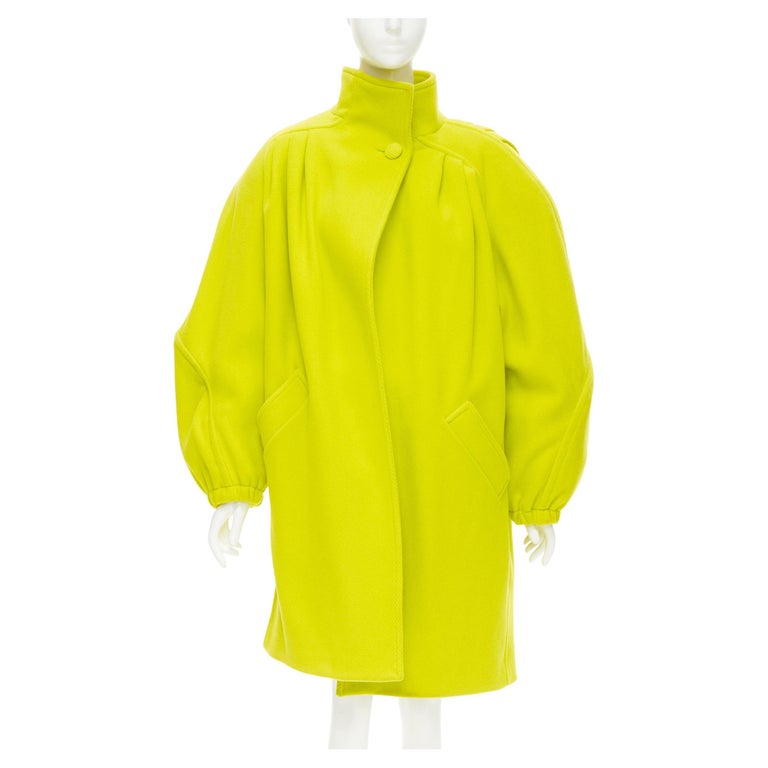 manteau jaune balenciaga