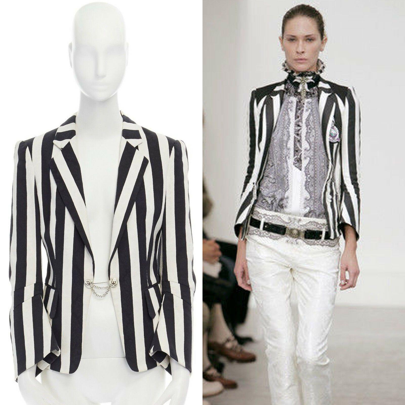 runway BALENCIAGA GHESQUIERE SS06 black white brocade blazer jacket FR38 S

BALENCIAGA by NICHOLAS GHESQUIERE
FROM SPRING SUMMER 2006 COLLECTION
Beetlejuice inspired . Rayon, viscose, cotton, spandex . Black white vertical striped . 
Textured