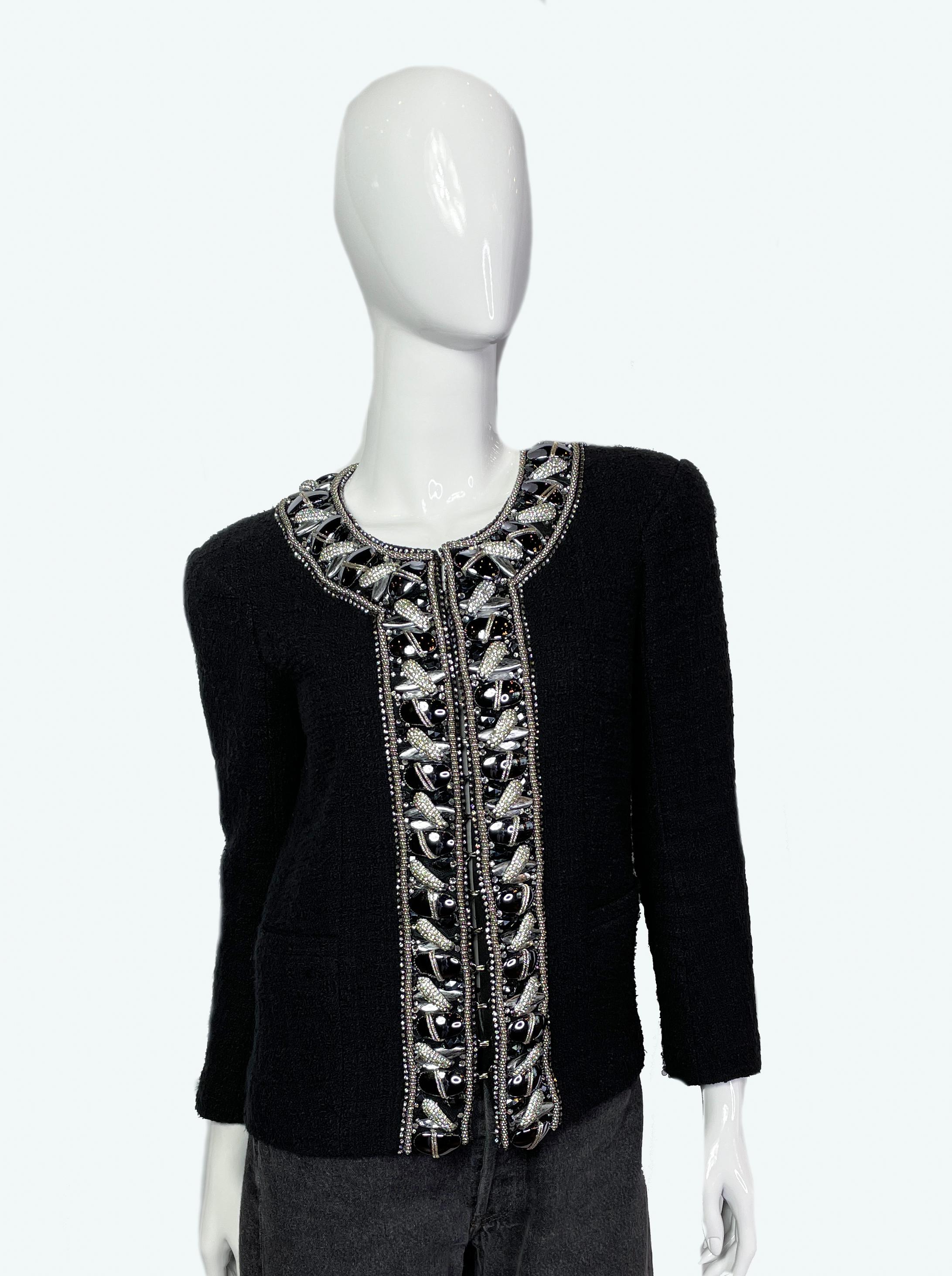 Stunning black runway Balmain blazer, decorated with rhinestones and faux pearls.

Year: 2009, Spring RTW collection by By Christophe Decarnin. Rare, exclusive item

Size: 36 Fr (XS-S)
Length: 54cm
Shoulder-to-shoulder: 41cm 
Sleeve length: