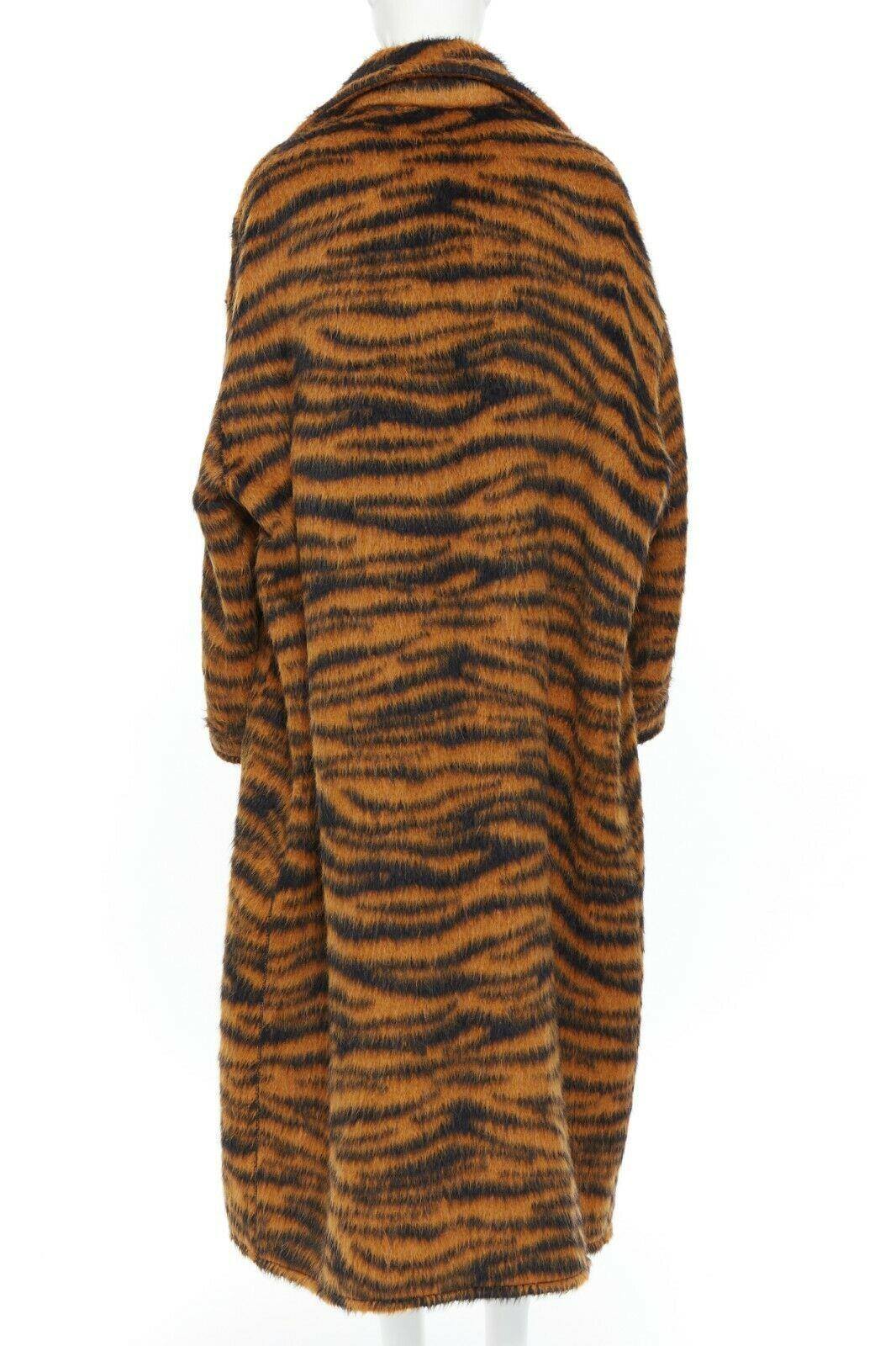 Women's runway BOTTEGA VENETA AW18 black oversized tiger print llama blend coat IT38 XS