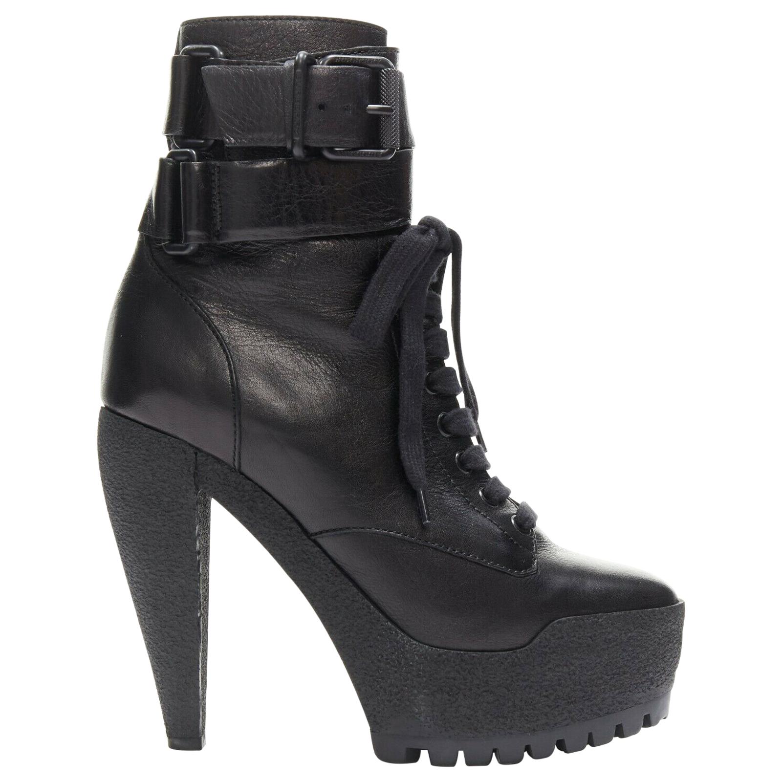 runway BURBERRY AW09 black leather combat boot belt lace-up ridge platform  EU38