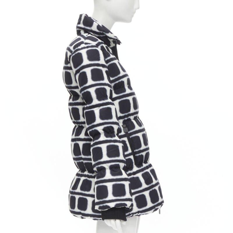 Women's Runway CHANEL 07A black white tie dye nylon down padded puffer jacket FR34 XS