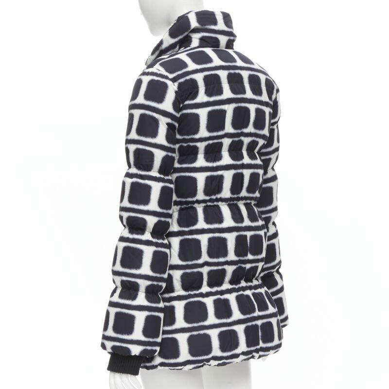 Runway CHANEL 07A black white tie dye nylon down padded puffer jacket FR34 XS 2