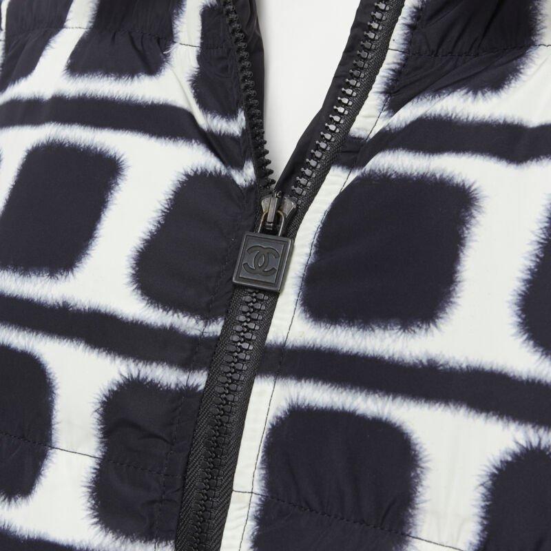 Runway CHANEL 07A black white tie dye nylon down padded puffer jacket FR34 XS 3