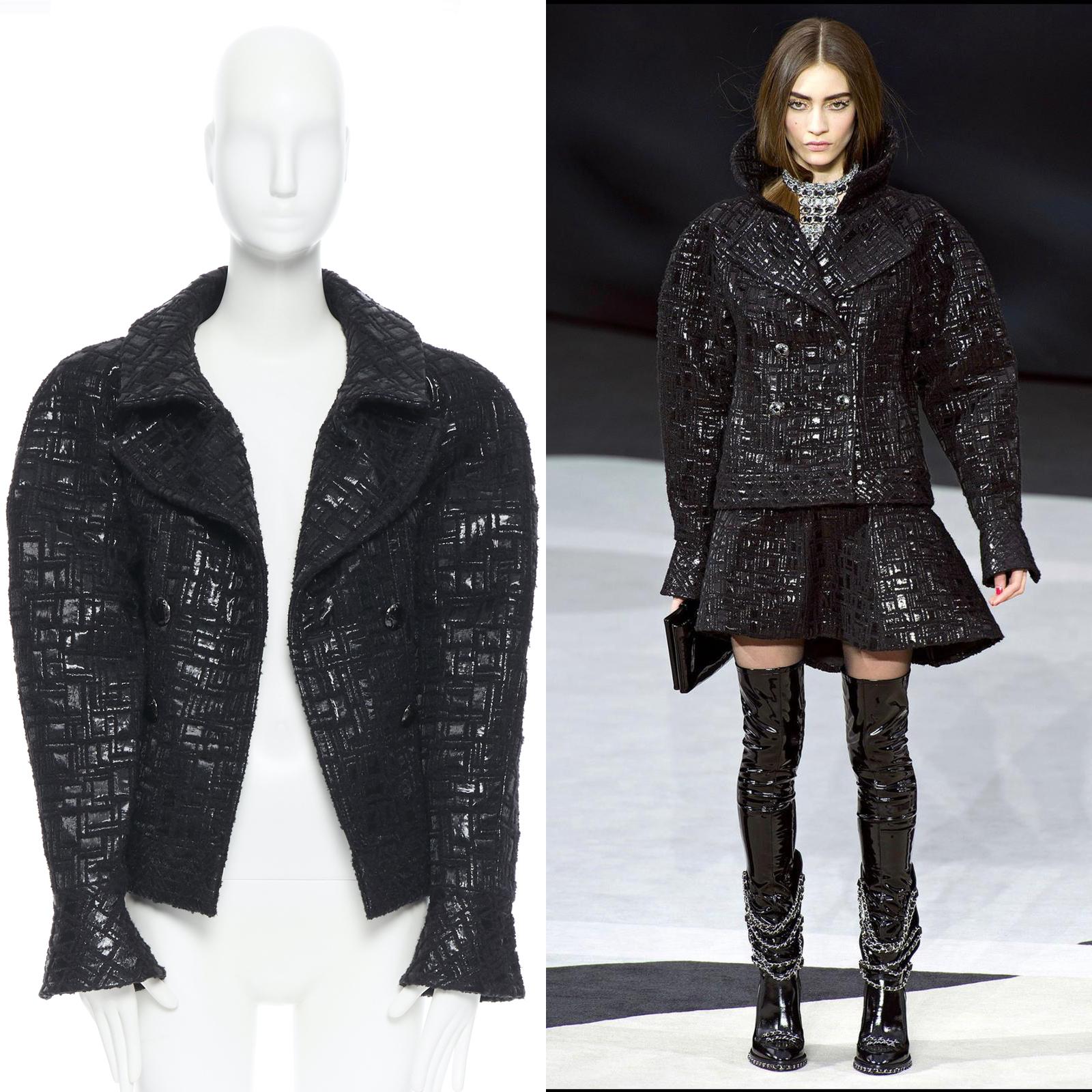runway CHANEL 13A cyber tweed bomber sleeve double breasted black jacket FR36
Brand: Chanel
Designer: Karl Lagerfeld
Collection: 13A Runway
Material: Tweed
Color: Black
Pattern: Geometric
Closure: Button
Extra Detail: Acrylic, nylon, wool,