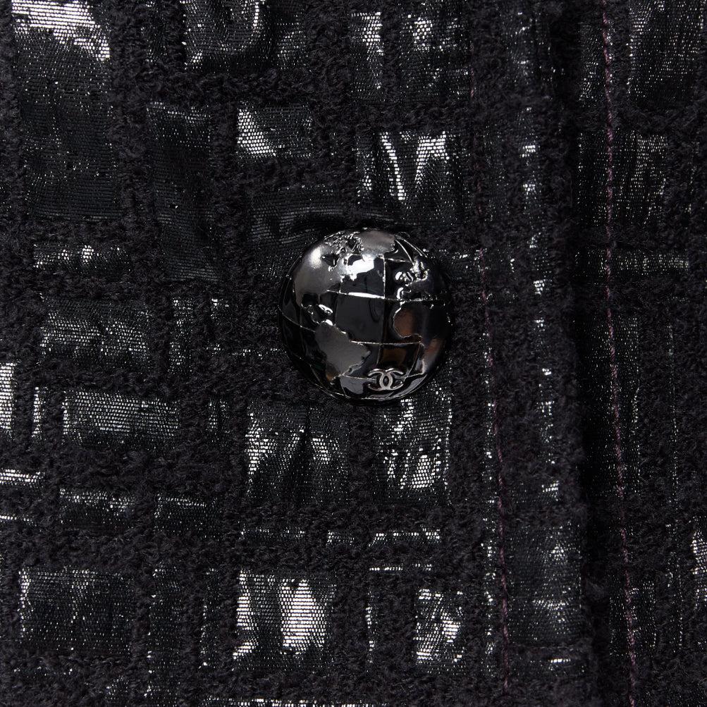 CHANEL 13A - Veste noire à manches bomber et à double boutonnage en tweed, issue d'un défilé, FR36
Référence : BMPA/A00135
Marque : Chanel
Designer : Karl Lagerfeld
Collectional : 13A Paris Edinburg - Défilé
Matériau : Tweed
Couleur : Noir
Motif :