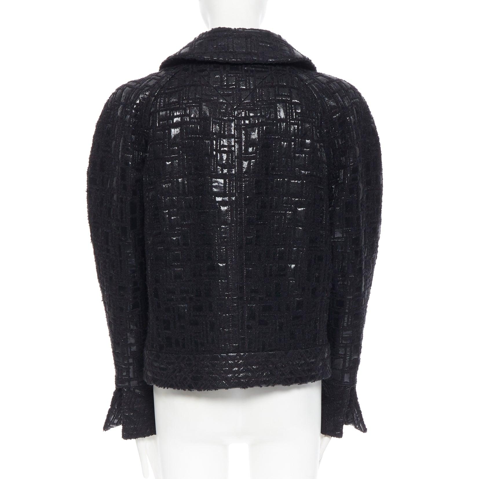 CHANEL 13A - Veste noire à manches bomber et à double boutonnage en tweed, issue d'un défilé, FR36 Pour femmes en vente