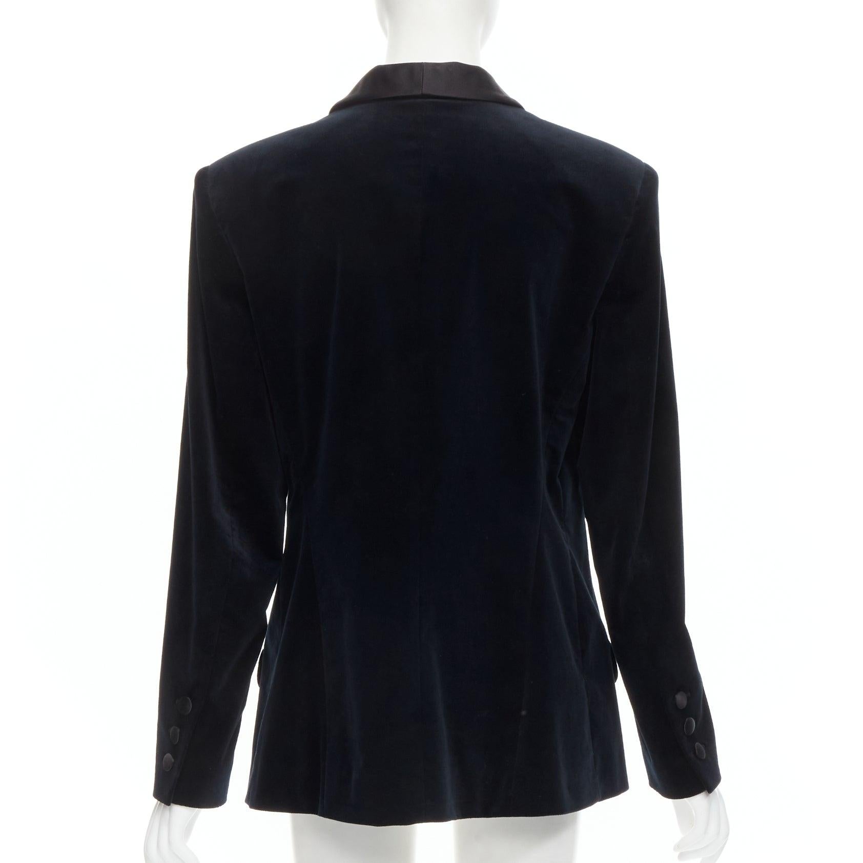 Women's Runway CHANEL 18A Paris Hamburg Metier D'art navy velvet tuxedo blazer FR46 For Sale