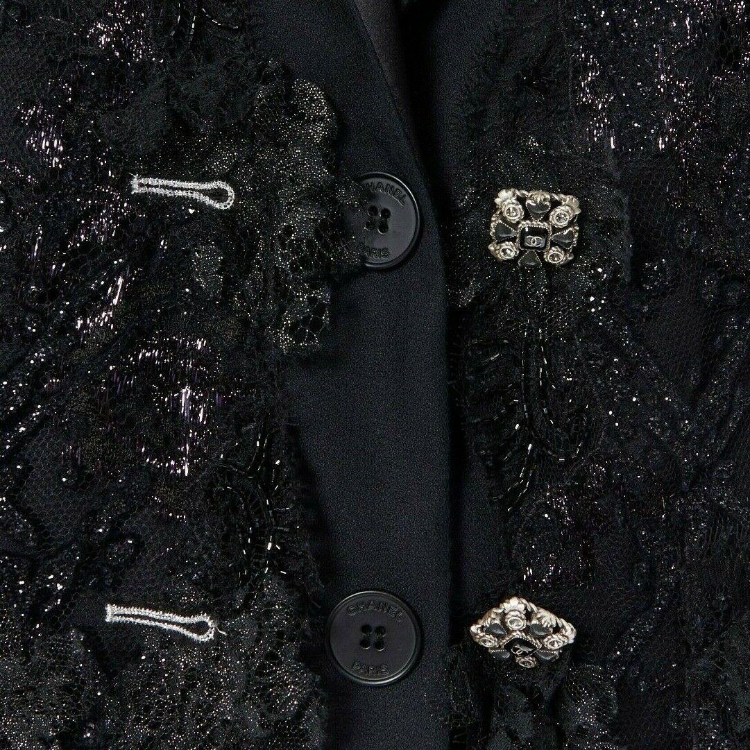 runway CHANEL AW11 trompe l'oeil lace little tuxedo blazer black jacket FR44
Brand: CHANEL
Designer: Karl Lagerfeld
Collection: 11A
Model Name / Style: Lace jacket
Material: Other; Rayon
Color: Black
Pattern: Solid
Closure: Button
Lining material: