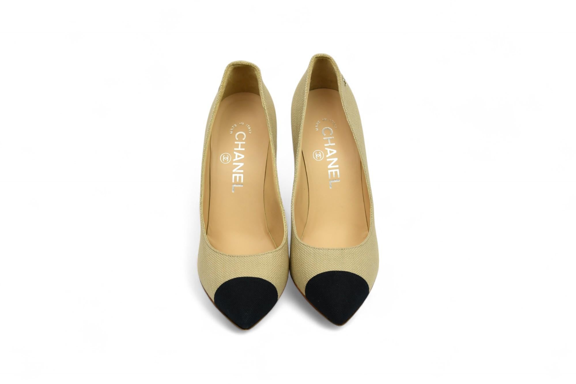 Runway Chanel Beige Canvas Pointed Toe Knotted Rope Heel  Taille US 6.5 en vente 1