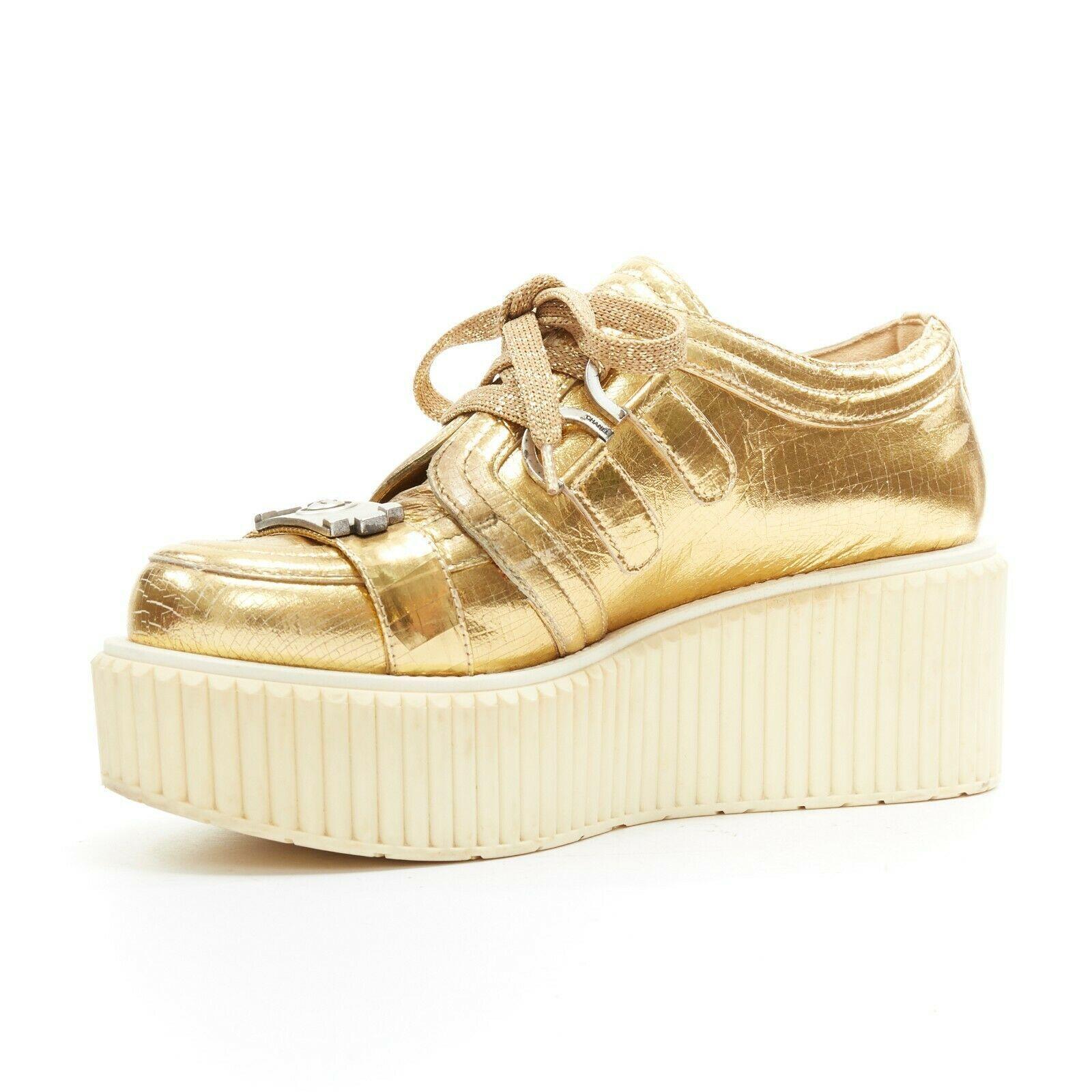 chanel creepers