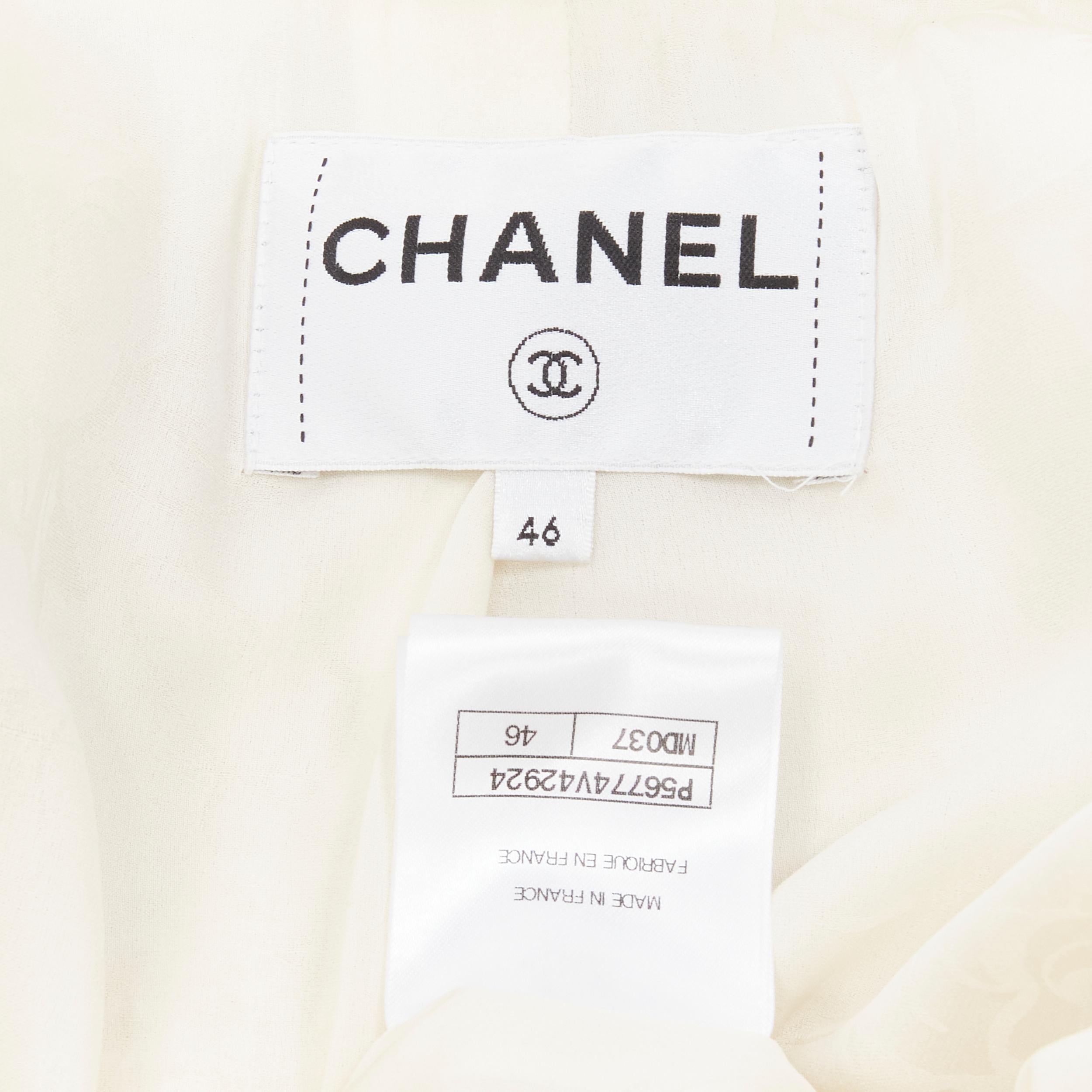 Laufsteg CHANEL Paris Cosmopolite goldene ecru Fantasy Tweed-Schulterjacke 46 im Angebot 6