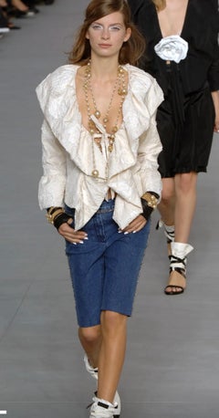 Runway Chanel Spring 2006 Ivory Crinkled Silk & Bouclé Jacket by Karl Lagerfeld