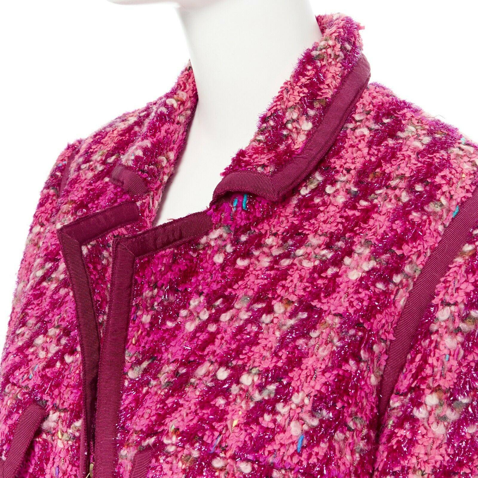 runway CHANEL Vintage pink magenta fuchsia texture wool blend tweed zip jacket In Good Condition In Hong Kong, NT