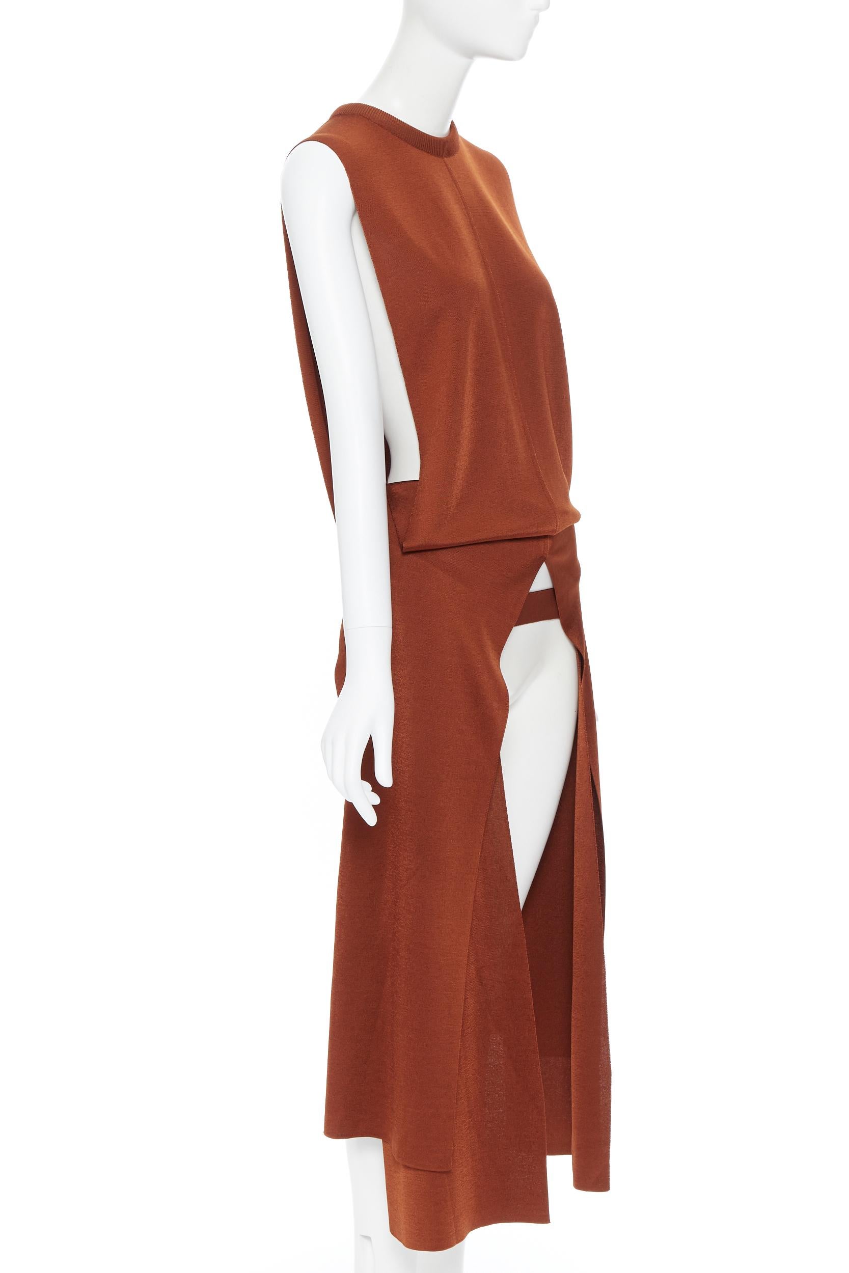 runway CHLOE AW18 brick knitted wrap belted slit front maxi sweater vest M
Brand: Chloe
Collection: AW2018
Model Name / Style: Maxi vest
Material: Viscose blend
Color: Brown
Pattern: Solid
Closure: Hook & Eye
Extra Detail: Constructed as an open