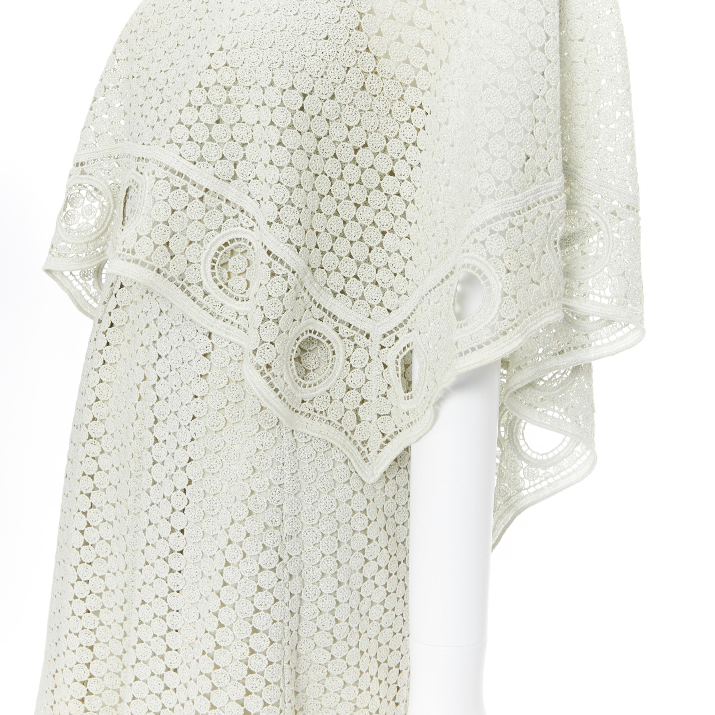 runway CHLOE mint green embroidery anglais eyelet handkerchief layared dress XS
Brand: Chloe
Model Name / Style: Eyelet dress
Material: Cotton blend
Color: Green, faded mint
Pattern: Solid
Closure: Zip
Extra Detail: Layered design,
Made in: