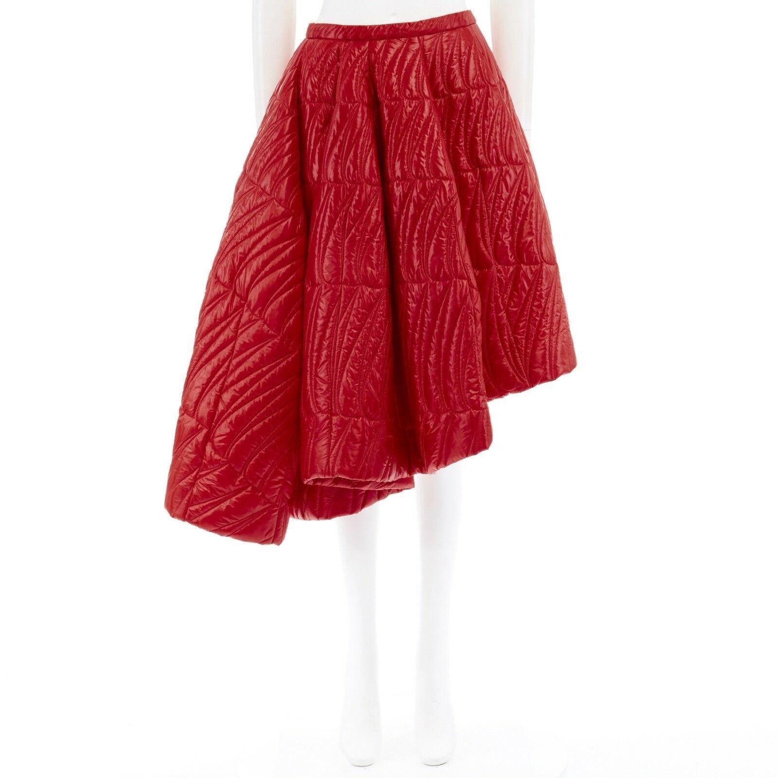runway CHRISTIAN DIOR RAF SIMONS AW14 red quilted padded asymmetric skirt IT40 S

CHRISTIAN DIOR by RAF SIMONS
FROM THE FALL WINTER 2014 RUNWAY /
CAMPAIGNAS SEEN ON GRACE HARTZEL, MARJORIE HARVEY, SUSIE BUBBLE
Red nylon . Quilted padded skirt .
