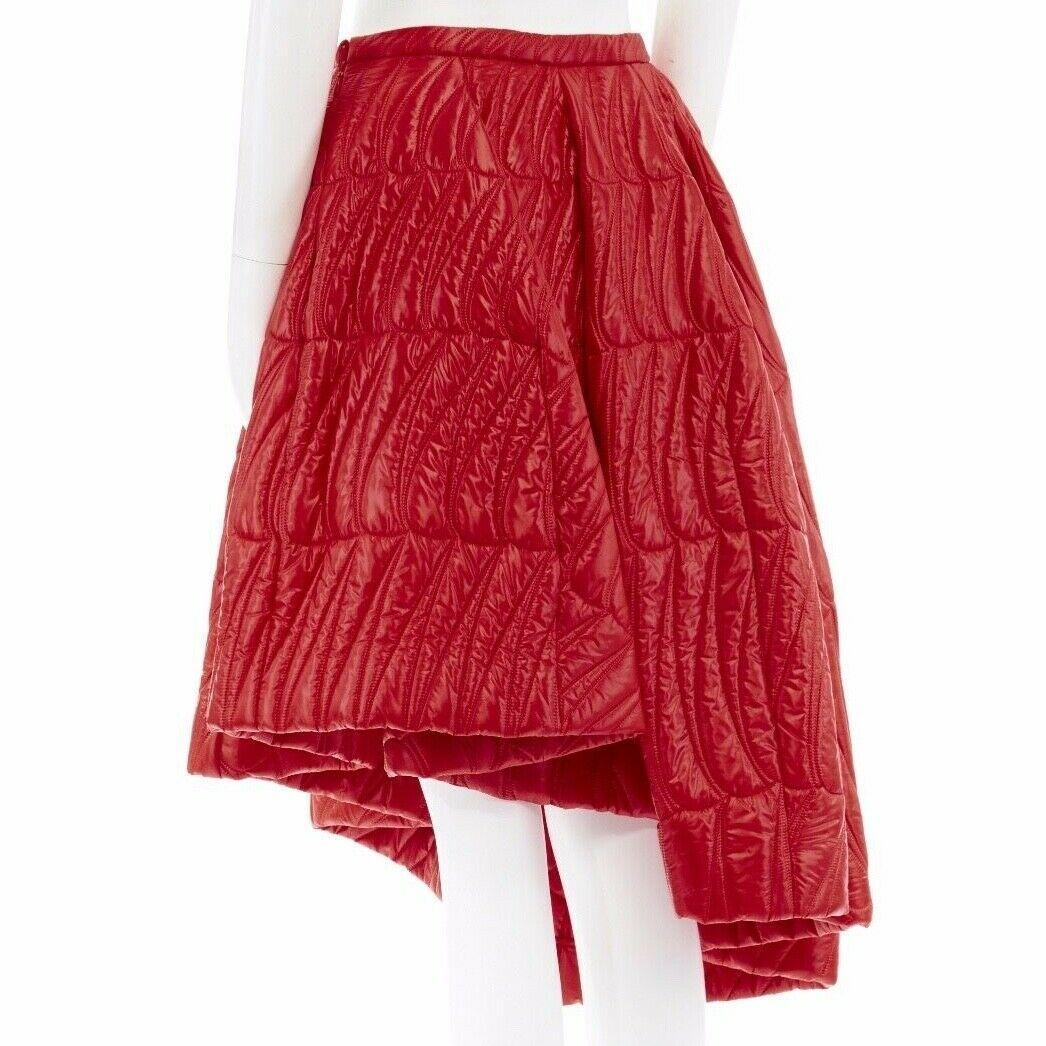 Red runway CHRISTIAN DIOR RAF SIMONS AW14 red quilted padded asymmetric skirt IT40 S