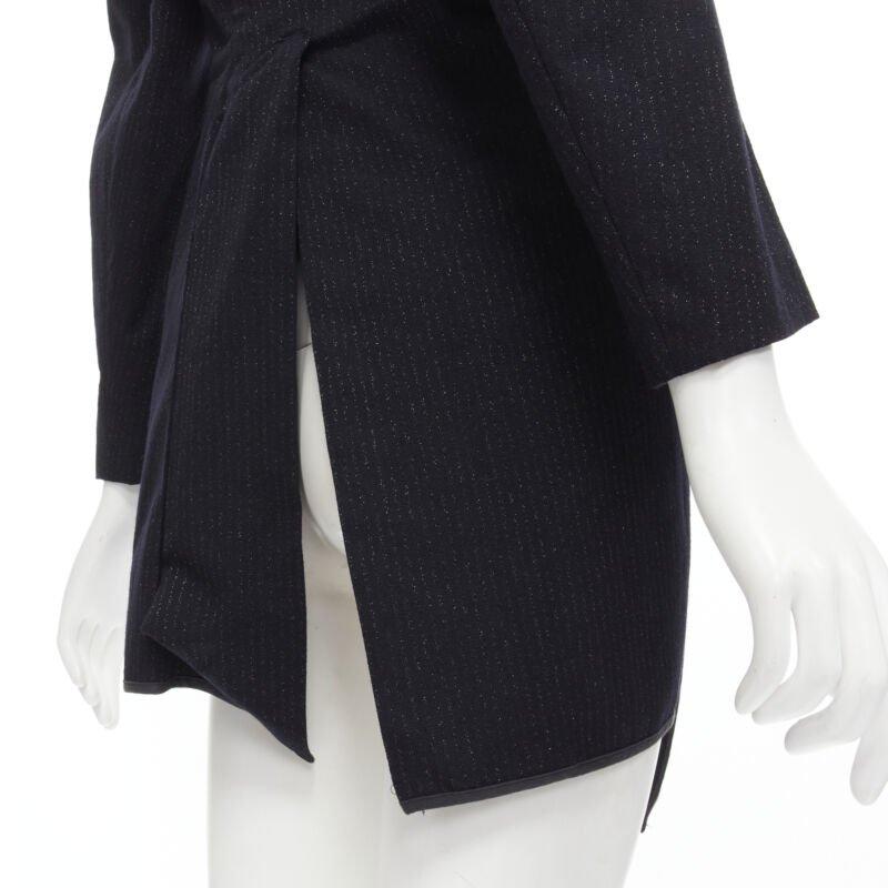 Pasarela COMME DES GARCONS 1999 Vintage negro plata raya diplomática abrigo de lana S en venta 5