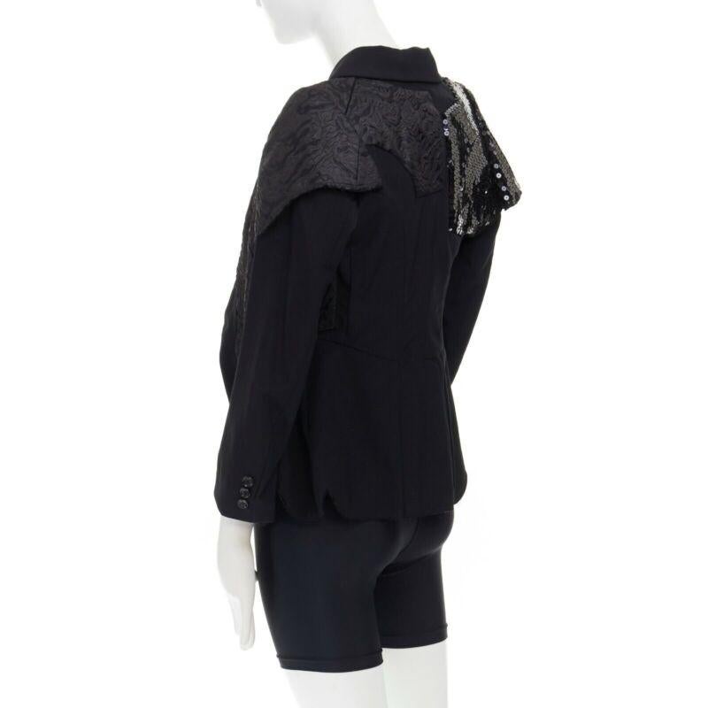 passerella COMME DES GARCONS 2010 paillettes broccato blazer biker pantaloncini cintura set S 1