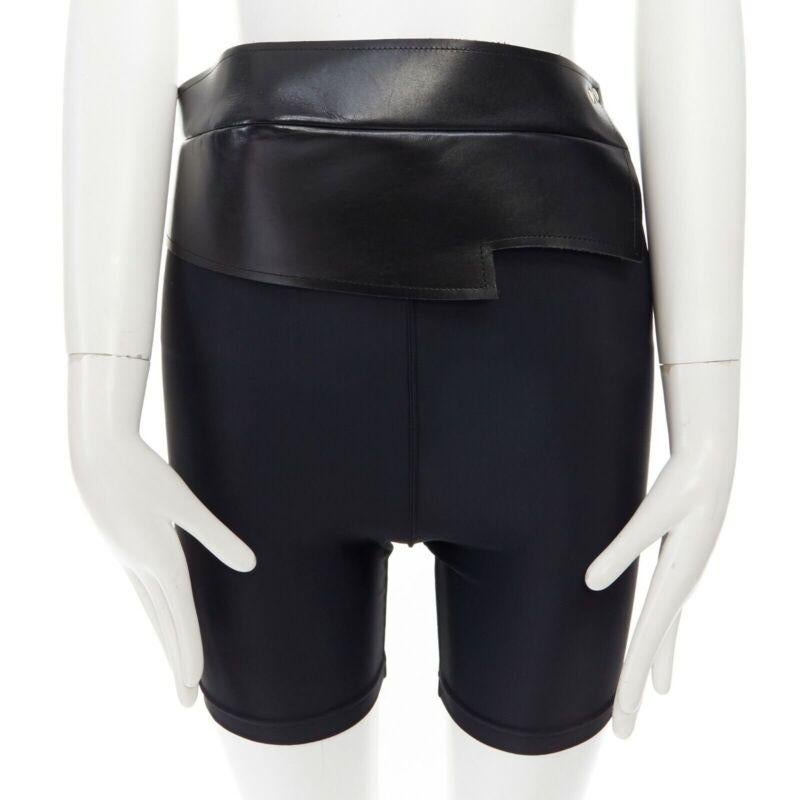 passerella COMME DES GARCONS 2010 paillettes broccato blazer biker pantaloncini cintura set S 2