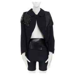 Laufsteg COMME DES GARCONS F/S 2010 Pailletten-Brokat-Blazer-Bikerjacke mit Gürtel