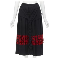 Laufsteg COMME DES GARCONS Vintage 1988 schwarz Wolle Borte rot Stickerei Rock M