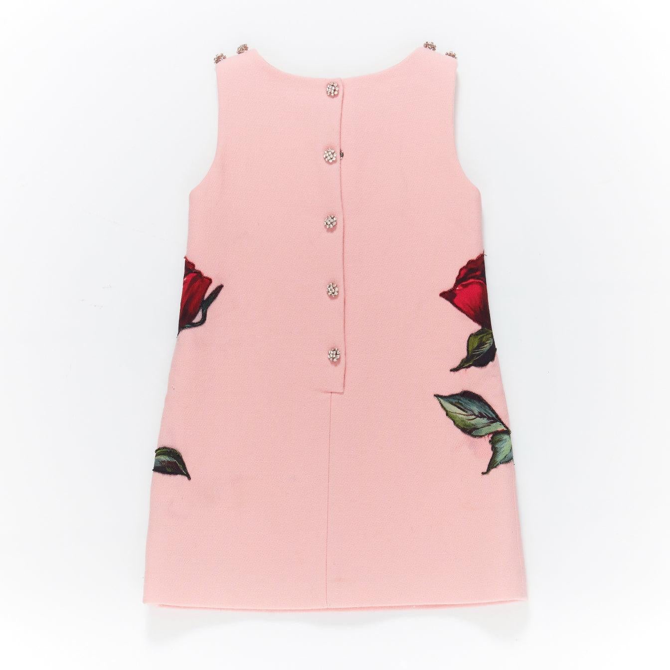 défilé DOLCE GABBANA rose cristal bouton rose patch floral A-line mini robe 4Y
Référence : CNLE/A00125
Marque : Dolce Gabbana
Designer : Domenico Dolce et Stefano Gabbana
Modèle : Robe à fleurs roses
Collectional : Défilé
MATERIAL : Laine
Couleur :