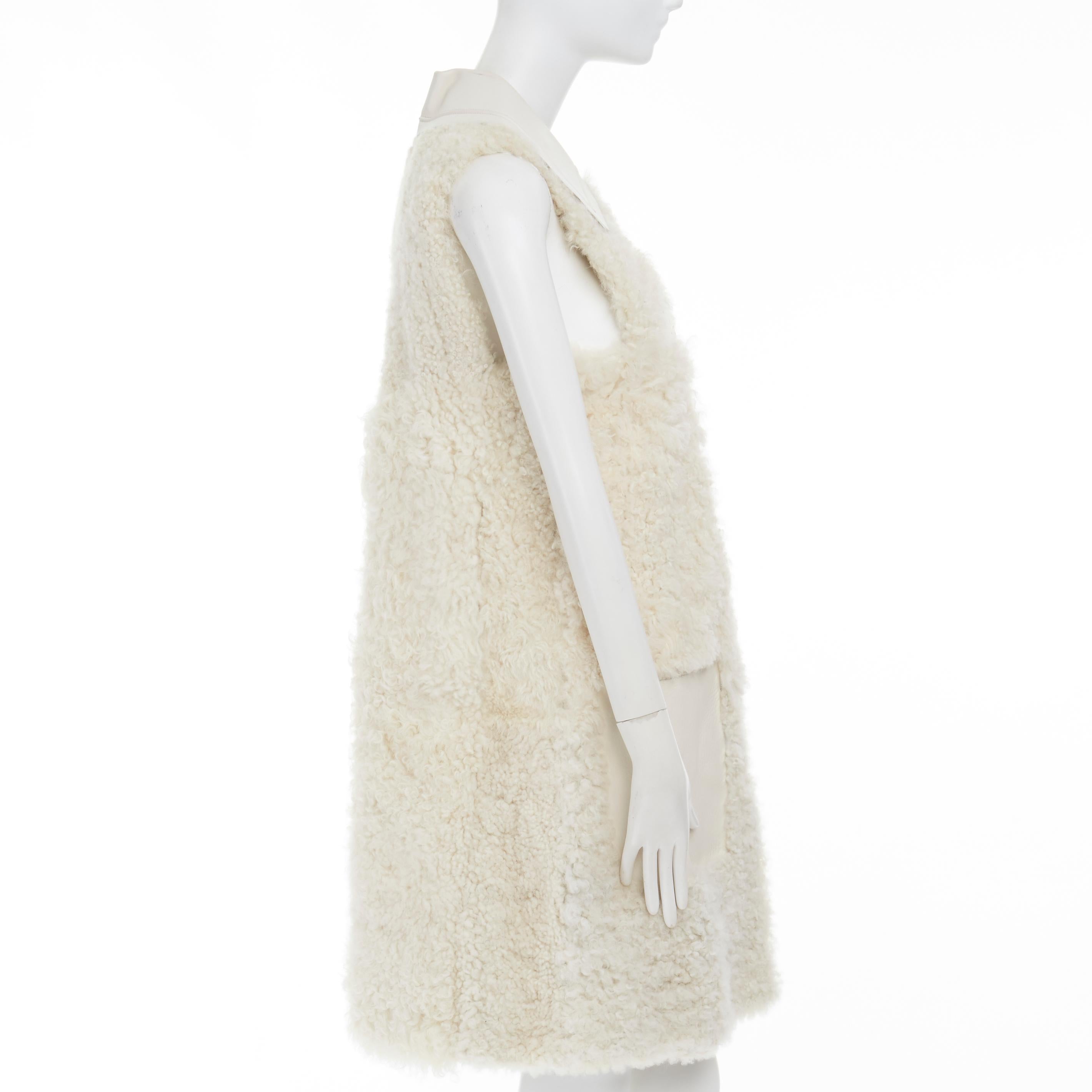 runway FENDI shearling fur white leather collar patch pocket vest jacket IT40 S In Good Condition In Hong Kong, NT