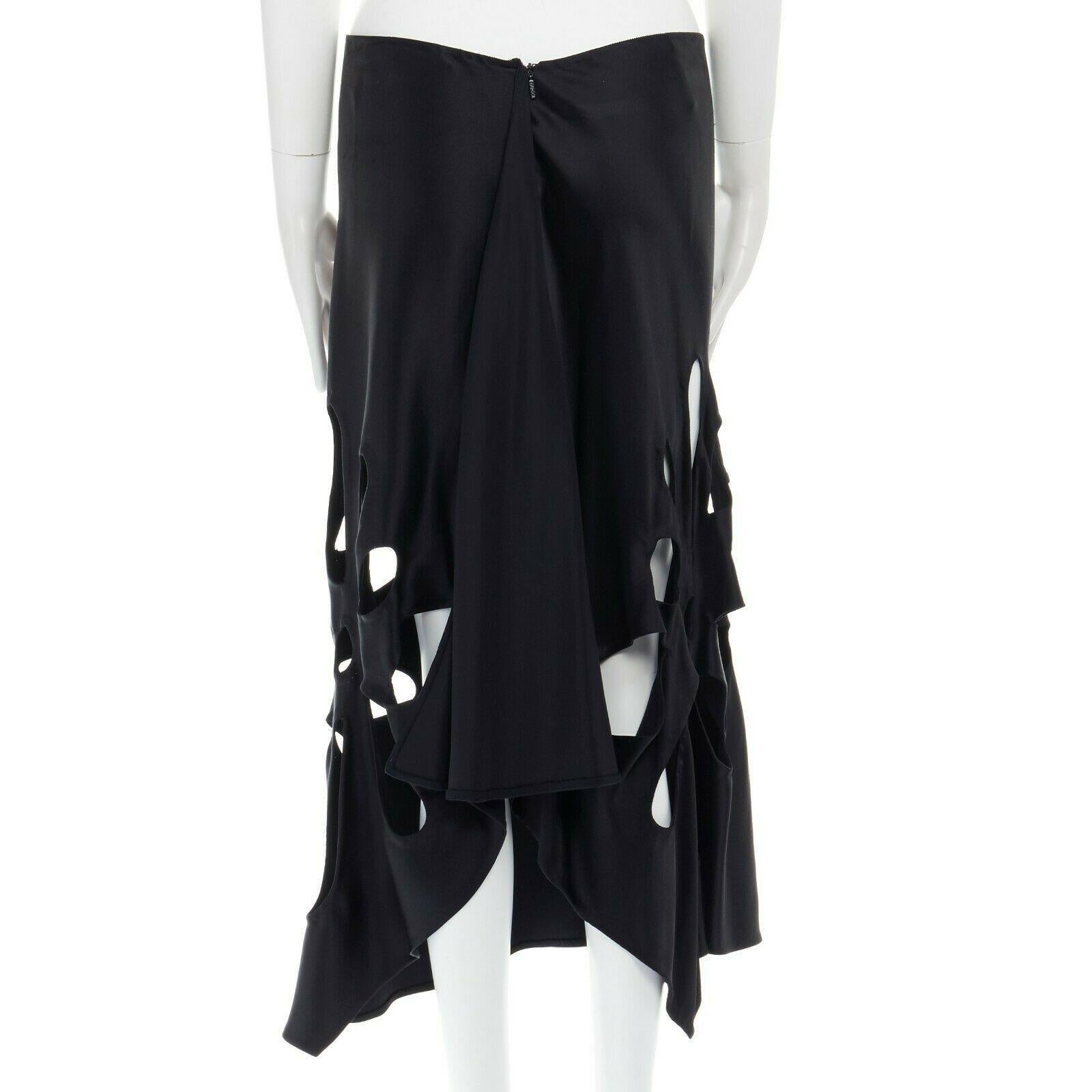 runway GUCCI TOM FORD Vintage SS02 100% silk black flower cut out skirt IT42 In Good Condition In Hong Kong, NT