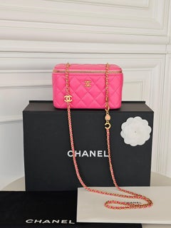 Runway Iconic Rare Chanel Pink Sweetheart Vanity Case Lambskin GHW Box Bag 23P