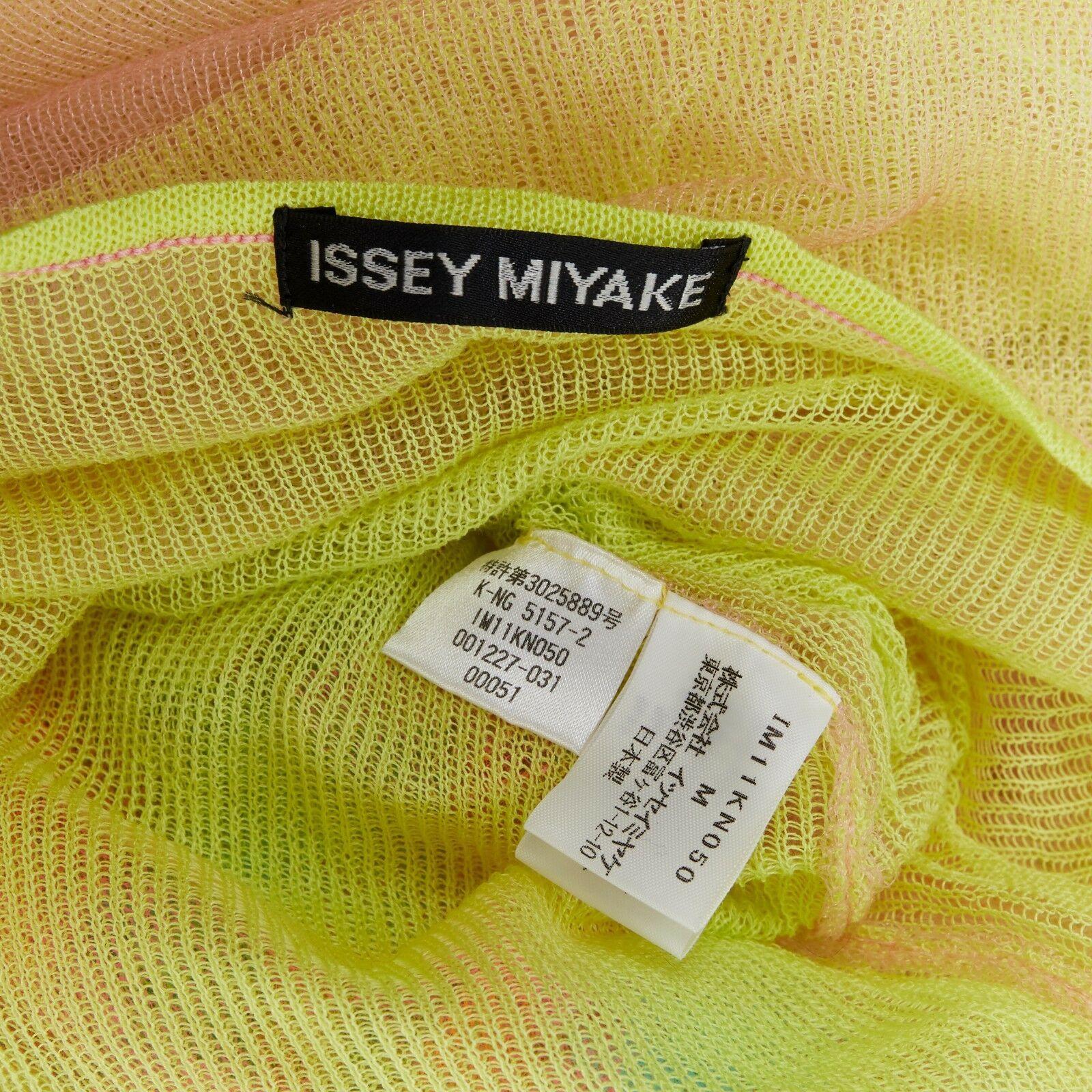 runway ISSEY MIYAKE SS01 yellow mesh multicolor tulle confetti pad bubble top 3