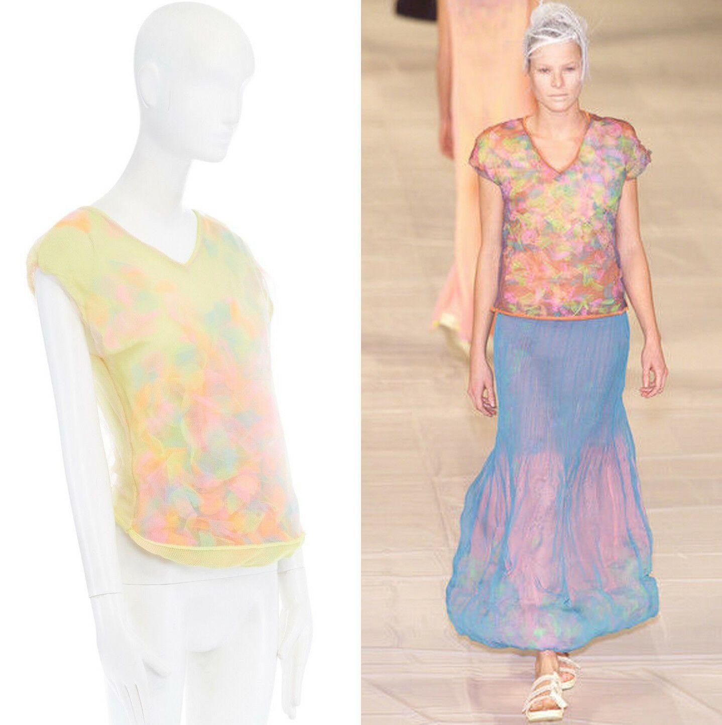 runway ISSEY MIYAKE Vintage SS01 pleated orange pink silk confetti bubble top M
ISSEY MIYAKE
FROM THE SPRING SUMMER 2001 COLLECTION
Yellow knitted base. Dual layered. 
Multicolored tulle pieces confetti trapped in between the layers. 
U neckline.