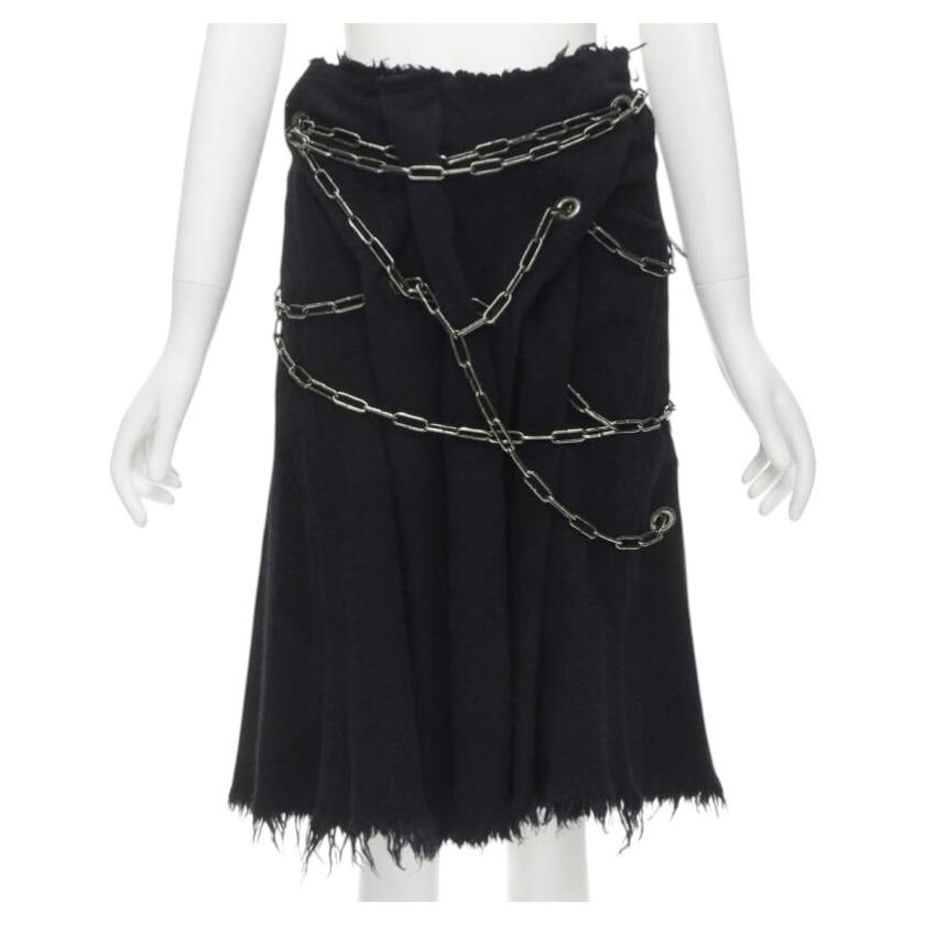 Pasarela JUNYA WATANABE 2003 falda midi de lana hervida negra deshilachada con cadenas punk S en venta
