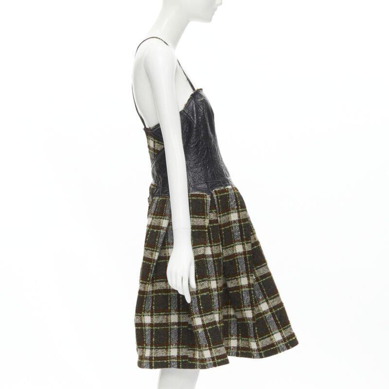Runway JUNYA WATANABE 2005 black lacquered bust green tweed  cocktail dress M In Good Condition For Sale In Hong Kong, NT