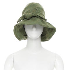 défilé JUNYA WATANABE AW04 chapeau fedora à capuche en tweed de laine verte avec nœud papillon