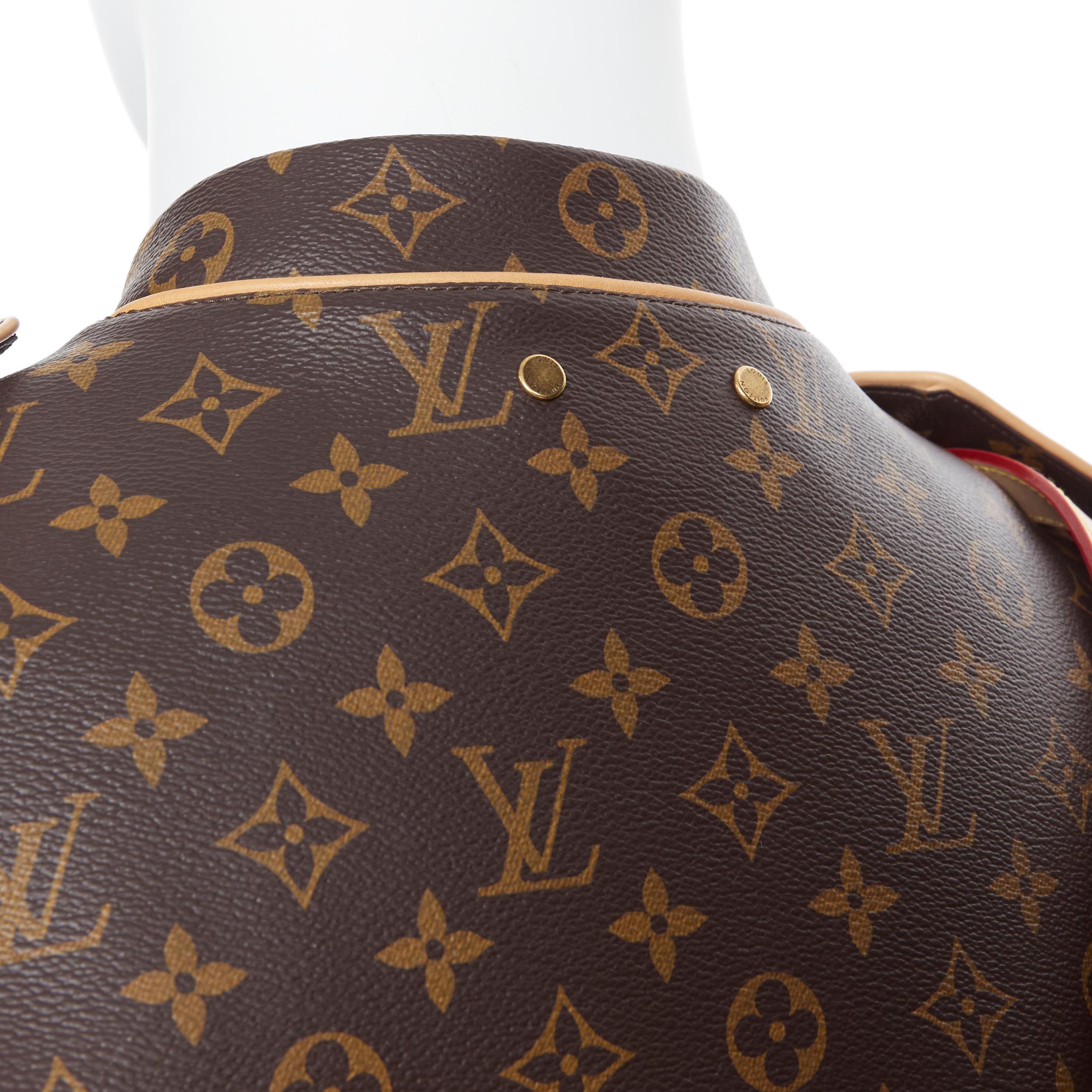 runway LOUIS VUITTON AW19 Sample Admiral brown monogram canvas jacket FR48 M 3