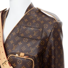 runway LOUIS VUITTON AW19 Sample Admiral brown monogram canvas jacket FR48 M