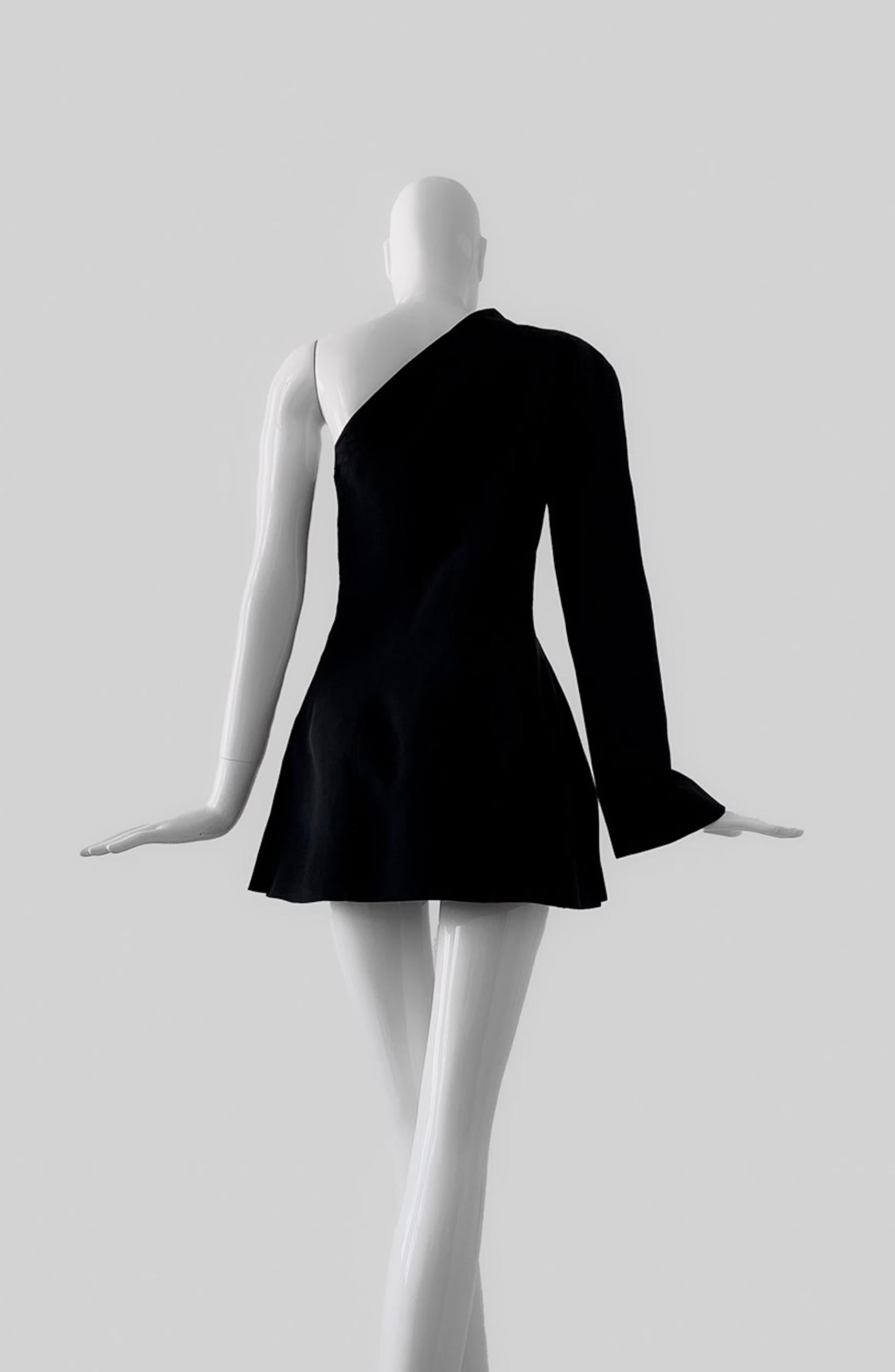 Runway Mugler FW 2000 Collection Black Tunic Dress Asymmetric Shoulder Removable For Sale 2