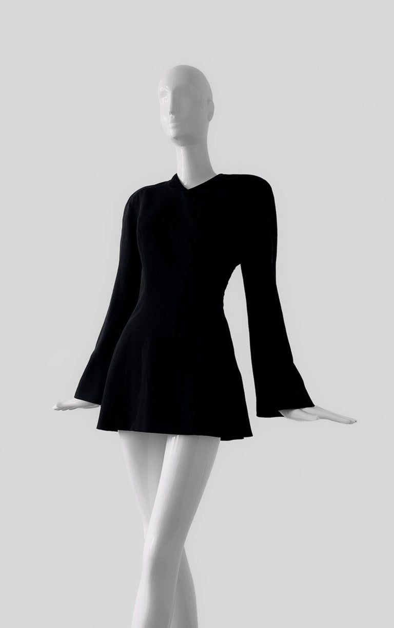 F/W 1999 Thierry Mugler Red Buclé Asymmetric Chain Runway Bodycon Wool Dress main image 0
