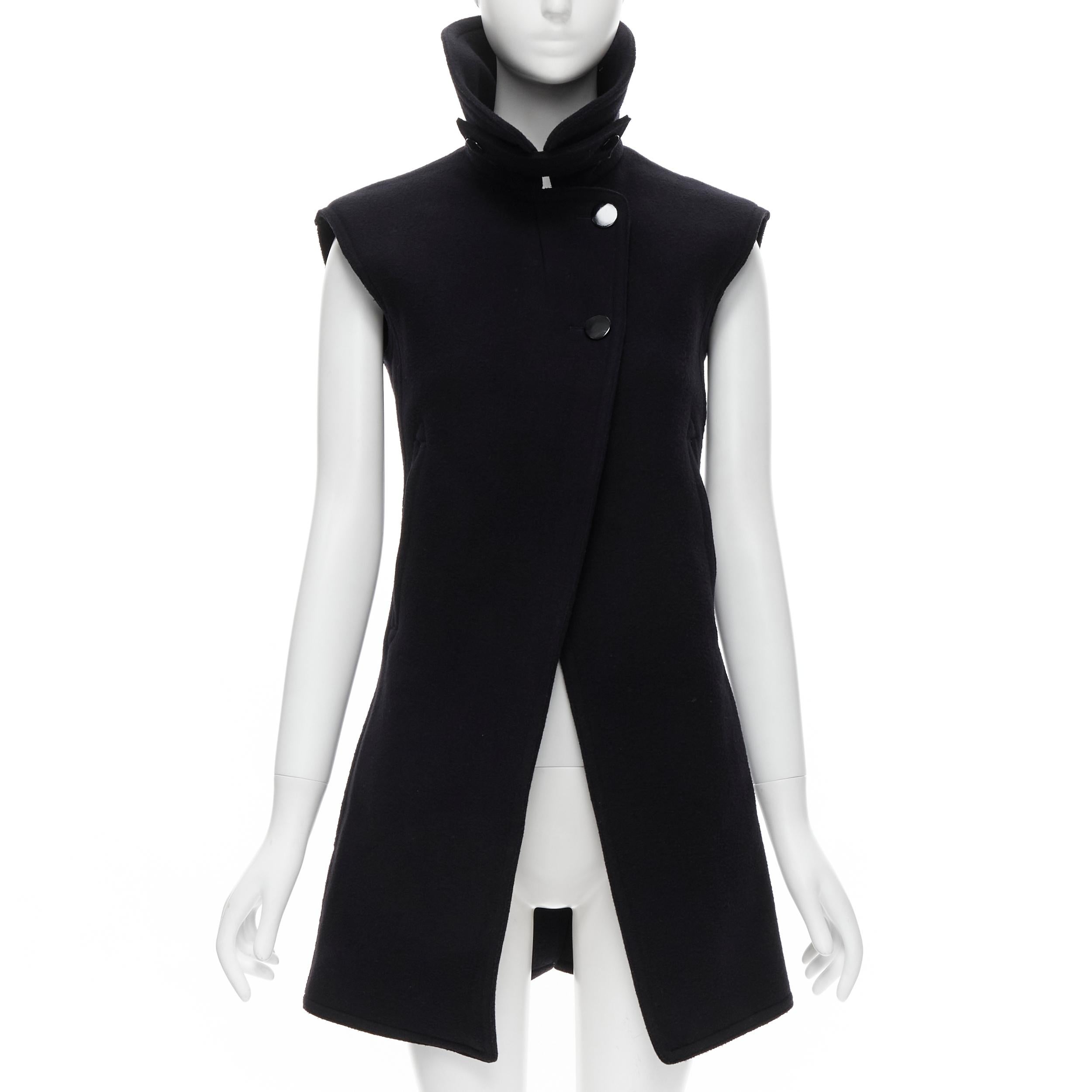 runway OLD CELINE Phoebe Philo 2010 navy thick wool felt minimal vest FR38 In Excellent Condition In Hong Kong, NT