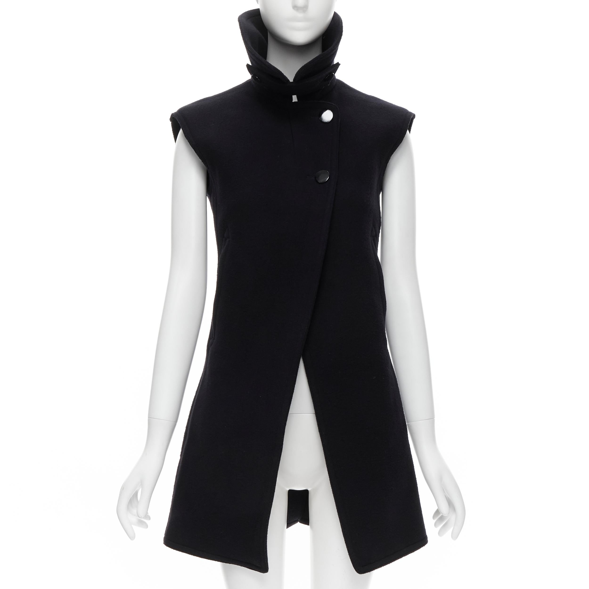 runway OLD CELINE Phoebe Philo 2010 navy thick wool felt minimal vest FR38 In Excellent Condition In Hong Kong, NT